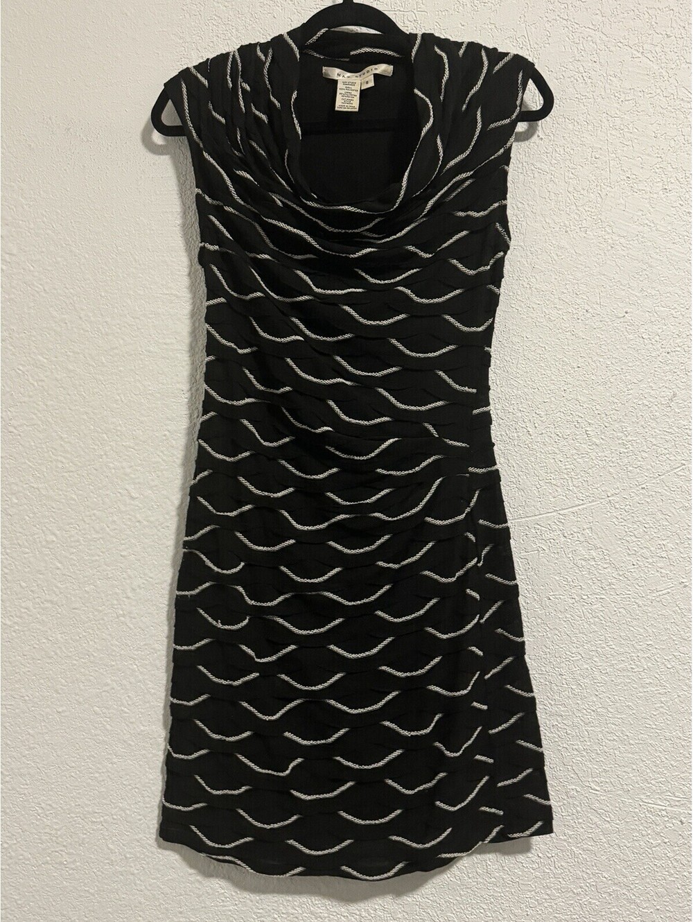 MAX STUDIO Fitted Dress Size Small Black/Beige Ruffle Sleeveless Dress